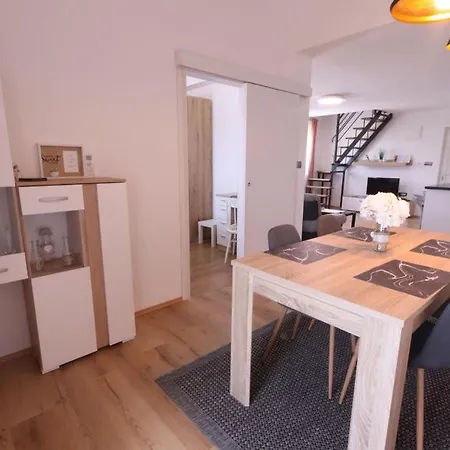 Apartment Bella Vista With A Sea View